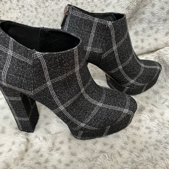 Jessica Simpson Booties Sz 8.5 - Picture 3 of 5